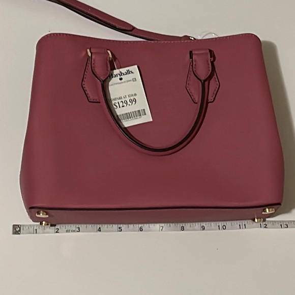 Micheal Kors purse - Picture 7 of 8